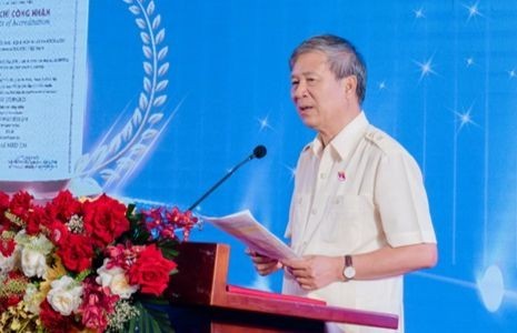 Giáo sư, Tiến sĩ Nguyễn Anh Trí, Đại biểu Quốc hội Đoàn TP Hà Nội, thành viên Ủy ban Văn hóa và Xã hội của Quốc hội. Giáo sư, Tiến sĩ Nguyễn Anh Trí, Đại biểu Quốc hội Đoàn TP Hà Nội, thành viên Ủy ban Văn hóa và Xã hội của Quốc hội.