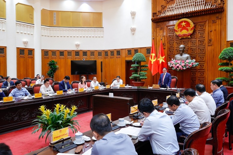 Thủ tướng Chính phủ giao 11 nhiệm vụ, giải pháp cụ thể cho từng bộ, ngành, địa phương, doanh nghiệp.