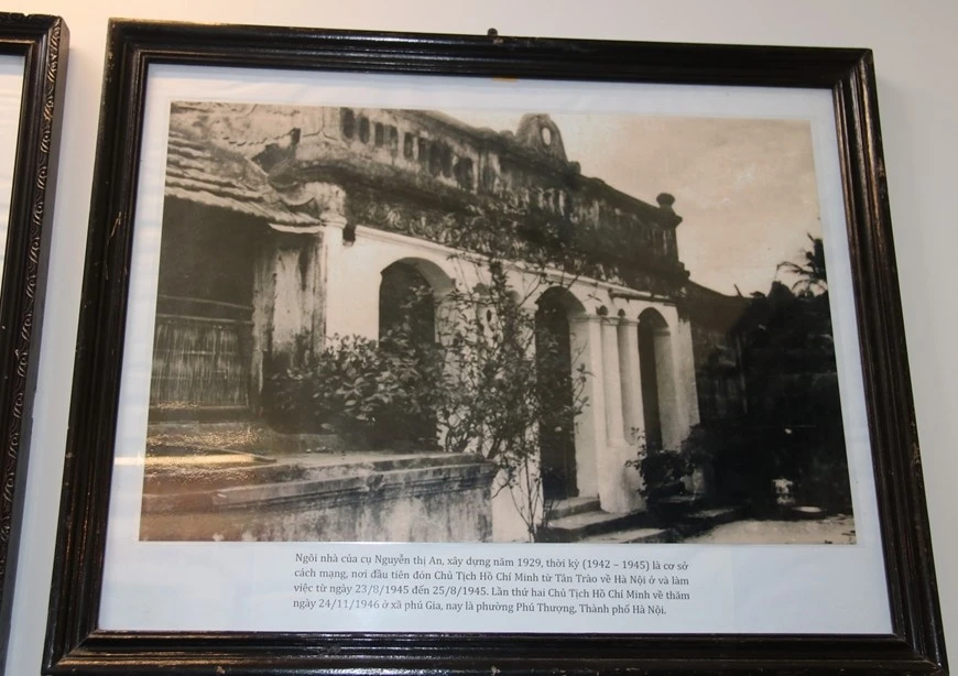 Tại đây, từ chiều ngày 23 đến 25-8-1945, Chủ tịch Hồ Chí Minh cùng các đồng chí trong Ban Thường vụ Trung ương Đảng đã nghe báo cáo về tình hình Tổng khởi nghĩa trên cả nước và bàn bạc những công việc chuẩn bị cho việc ra mắt Chính phủ lâm thời Việt Nam Dân chủ Cộng hòa tại Thủ đô. Ảnh tư liệu