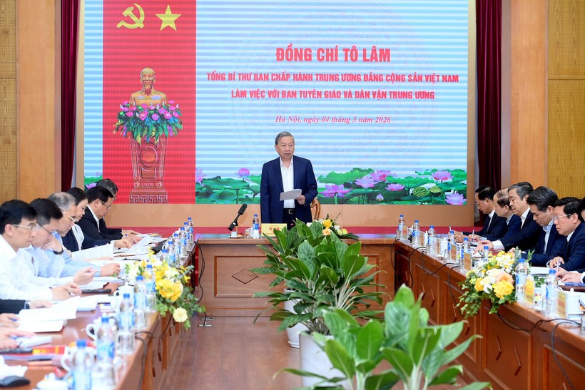 Tổng Bí thư Tô Lâm phát biểu chỉ đạo tại cuộc làm việc với Ban Tuyên giáo và Dân vận Trung ương.