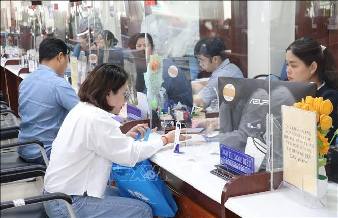 Hoạt động của Trung tâm Phục vụ hành chính công ngày càng hoàn thiện, nâng cao chất lượng phục vụ người dân và doanh nghiệp.