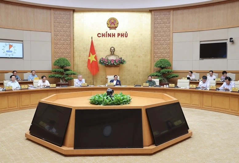 Thủ tướng trao đổi và lưu ý những vấn đề liên quan.