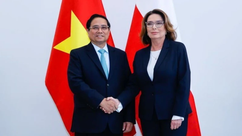 Thủ tướng Phạm Minh Chính và Chủ tịch Thượng viện Ba Lan Malgorzata Kidawa-Blonska