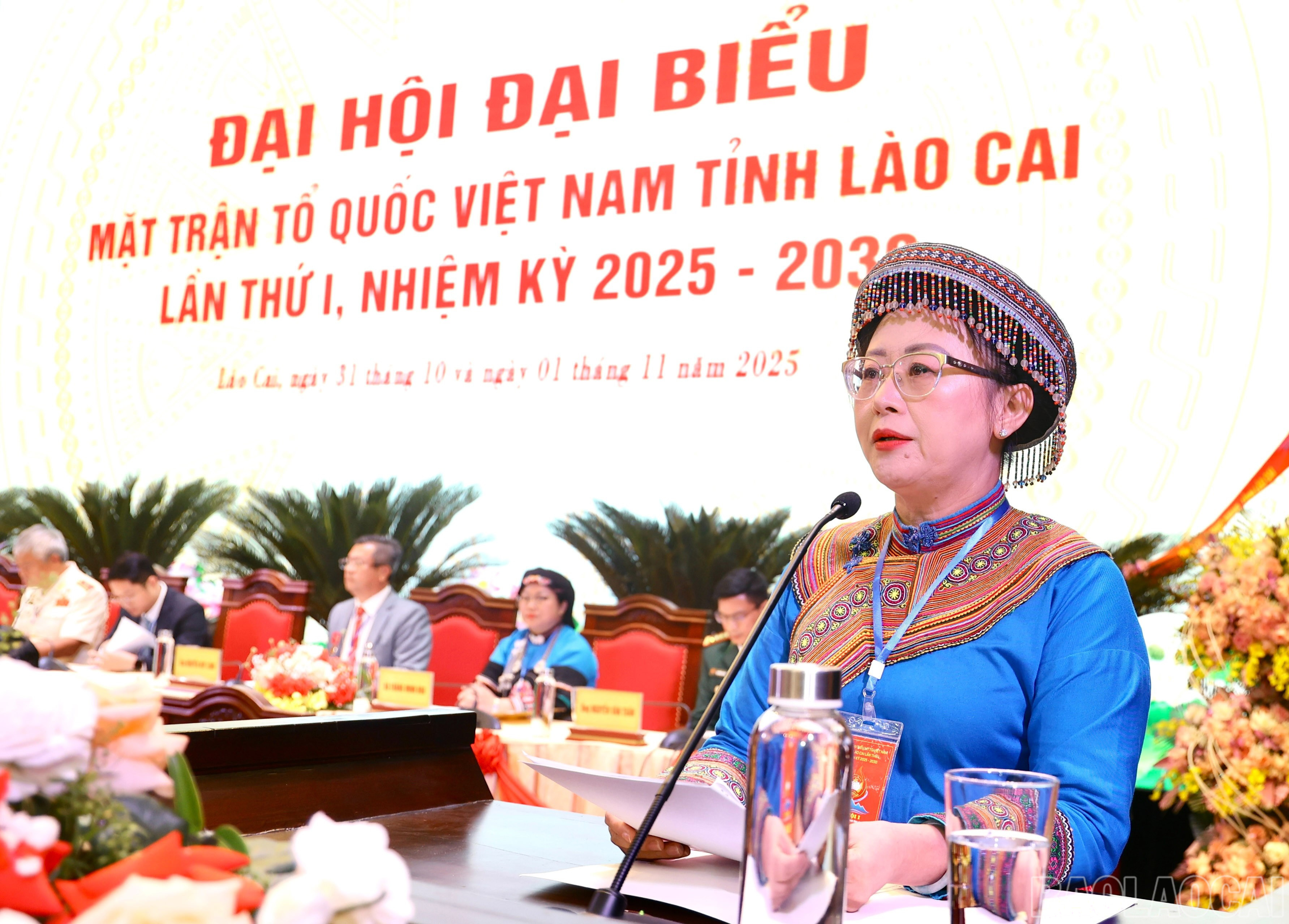 Đồng chí Giàng Thị Dung - Phó Bí thư Tỉnh ủy, Chủ tịch Ủy ban MTTQ Việt Nam tỉnh Lào Cai phát biểu khai mạc đại hội. baolaocai-br_z7176876785348-7de9ffb486cbc49b2a2dc1f5e429862a.jpg