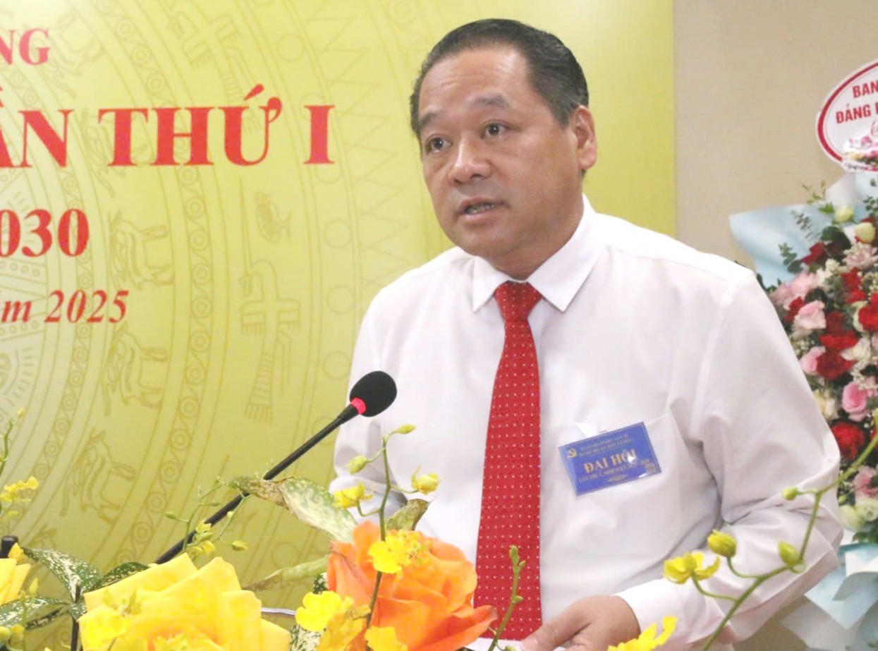 Đồng chí Lý Bình Minh, Phó Chủ tịch HĐND tỉnh phát biểu chỉ đạo tại đại hội. minh2-3091.jpg