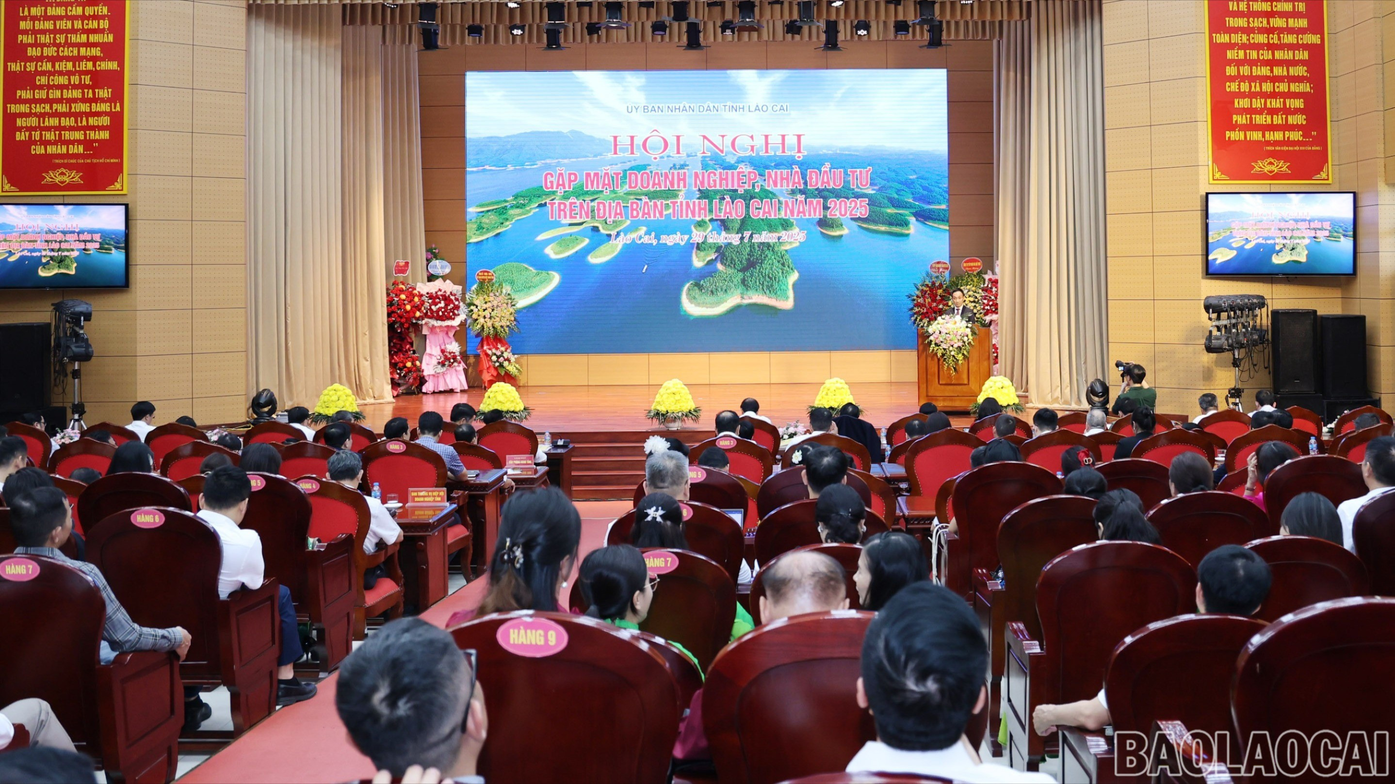 Quang cảnh hội nghị. baolaocai-br-img-8516.jpg