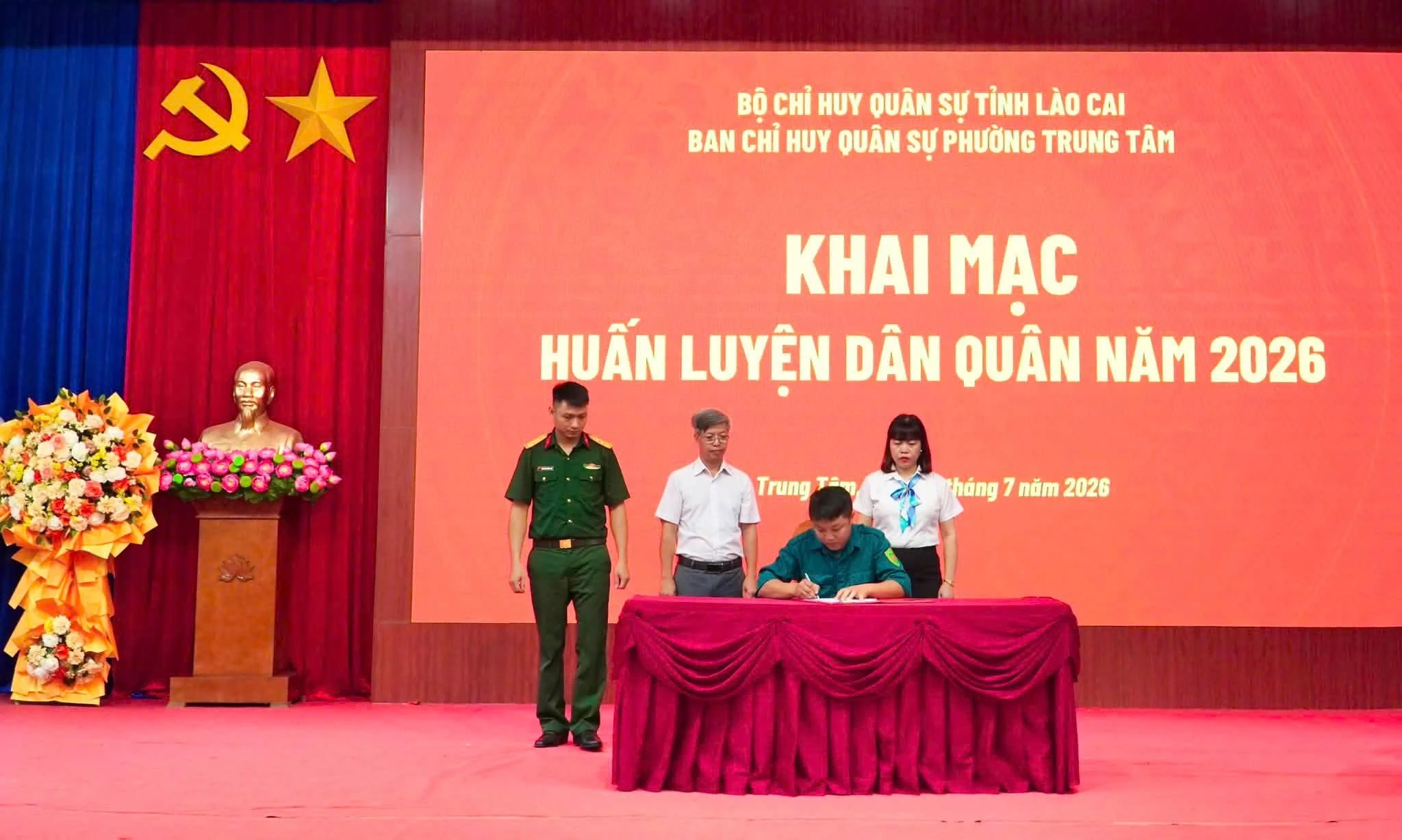 dai-dien-cac-luc-luong-ky-ket-giao-uoc-thi-dua-quyet-tam-hoan-thanh-tot-nhiem-vu-huan-luyen-nam-2026-2.jpg