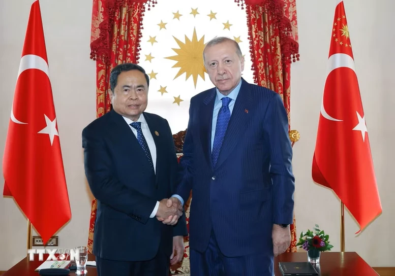 Chủ tịch Quốc hội Trần Thanh Mẫn hội kiến Tổng thống Thổ Nhĩ Kỳ Recep Tayyip Erdogan.