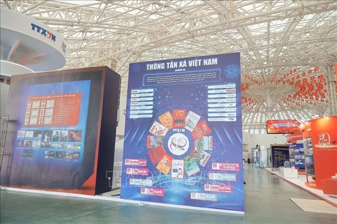 Gian triển lãm của Thông tấn xã Việt Nam được thi công khẩn trương tại Triển lãm "80 năm Hành trình Độc lập - Tự do - Hạnh phúc".