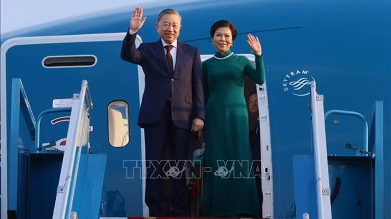 Tổng Bí thư Tô Lâm và Phu nhân lên đường thăm chính thức Malaysia.
