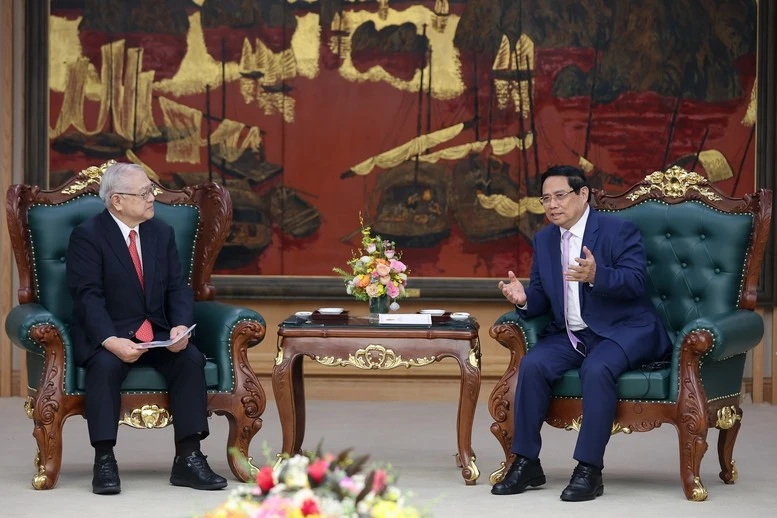 Thủ tướng Phạm Minh Chính đề nghị Chủ tịch Hội Hữu nghị Nhật - Việt vùng Kansai và Hội tiếp tục quan tâm, ủng hộ, thúc đẩy quan hệ đối tác chiến lược toàn diện Việt Nam - Nhật Bản phát triển ngày càng hiệu quả.