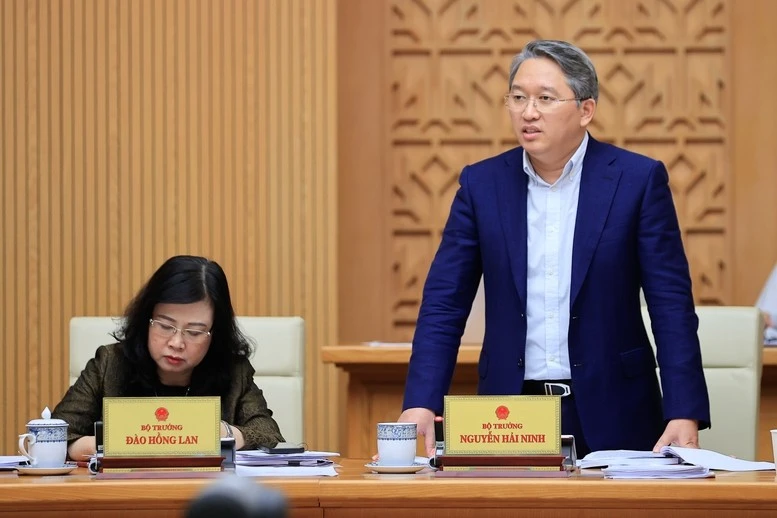 Bộ trưởng Bộ Tư pháp Nguyễn Hải Ninh phát biểu.