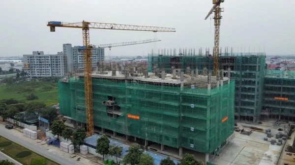 Một khu nhà ở xã hội ở Đông Anh đang rao bán.