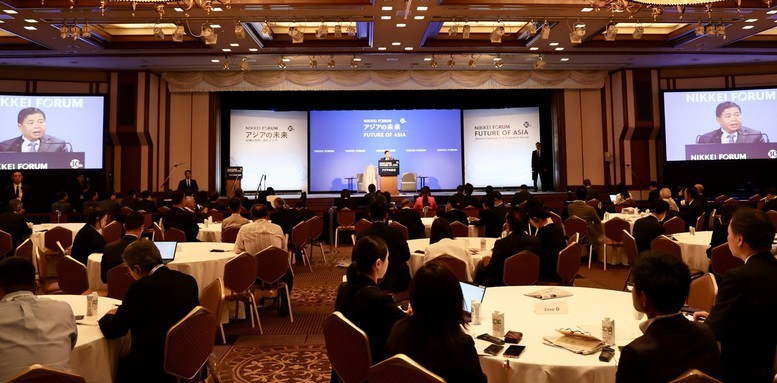 "Việt Nam nhất quán quan điểm: Nhật Bản là đối tác quan trọng hàng đầu, người bạn chân thành, tin cậy", Phó Thủ tướng nhấn mạnh và mong muốn tiếp tục nhận được sự ủng hộ, hợp tác chặt chẽ, đồng hành, hỗ trợ hiệu quả của Nhật Bản để thực hiện thành công các mục tiêu phát triển. "Việt Nam nhất quán quan điểm: Nhật Bản là đối tác quan trọng hàng đầu, người bạn chân thành, tin cậy", Phó Thủ tướng nhấn mạnh và mong muốn tiếp tục nhận được sự ủng hộ, hợp tác chặt chẽ, đồng hành, hỗ trợ hiệu quả của Nhật Bản để thực hiện thành công các mục tiêu phát triển.