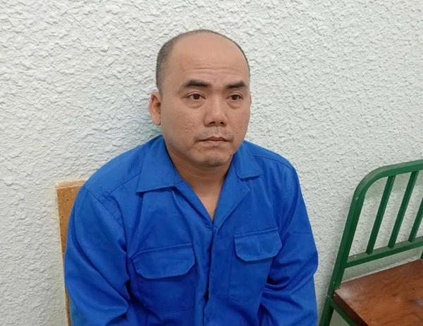 Phạm Quốc Huy tại Cơ quan CSĐT Công an thị xã Sông Cầu.