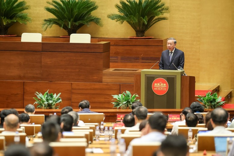 Tổng Bí thư Tô Lâm: Từ nay đến 2030, chúng ta phấn đấu dự phòng công suất tối thiểu 15%, giảm tổn thất điện năng đáng kể - Ảnh VGP. Tổng Bí thư Tô Lâm: Từ nay đến 2030, chúng ta phấn đấu dự phòng công suất tối thiểu 15%, giảm tổn thất điện năng đáng kể - Ảnh VGP.