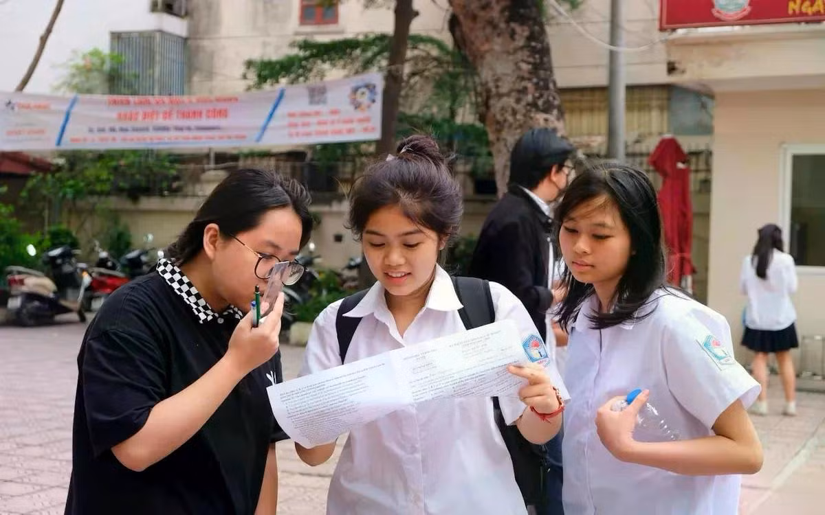 Sĩ tử lo lắng khi nhiều trường Đại học không xét tuyển khối C ảnh 1