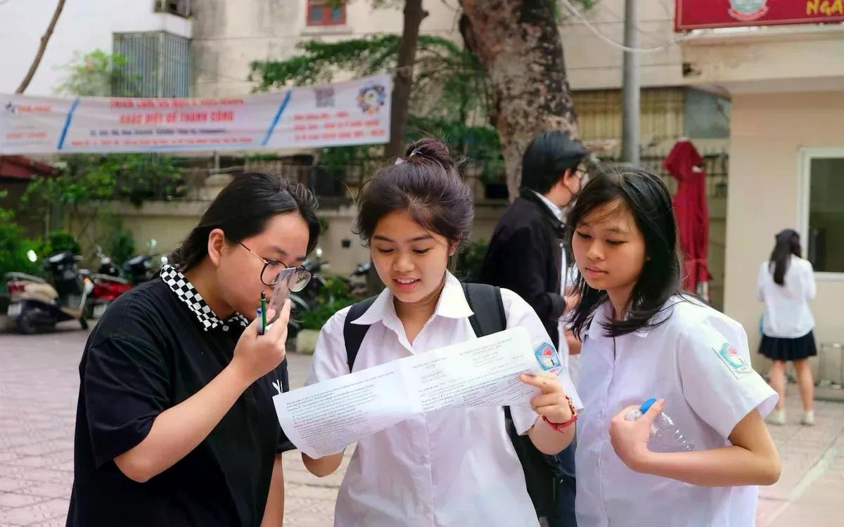 Sĩ tử lo lắng khi nhiều trường Đại học không xét tuyển khối C ảnh 1 Sĩ tử lo lắng khi nhiều trường Đại học không xét tuyển khối C ảnh 1
