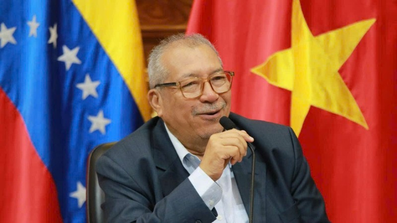 Ông Saul Ortega, Chủ tịch Nhóm Nghị sĩ hữu nghị Venezuela-Việt Nam. Ông Saul Ortega, Chủ tịch Nhóm Nghị sĩ hữu nghị Venezuela-Việt Nam.