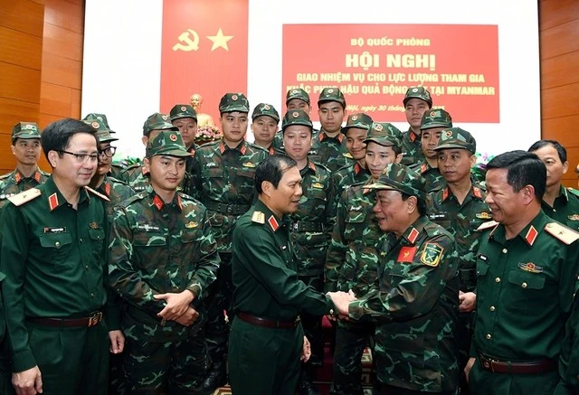 Quân đội nhân dân Việt Nam xuất quân lên đường hỗ trợ cứu nạn, cứu hộ thảm họa động đất tại Myanmar.