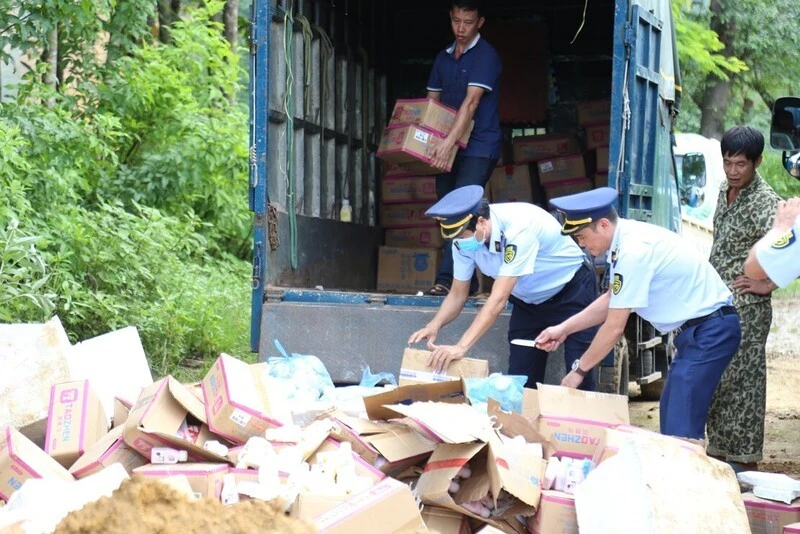 Triển khai công tác kiểm tra, giám sát gắn với công tác tuyên truyền pháp luật.