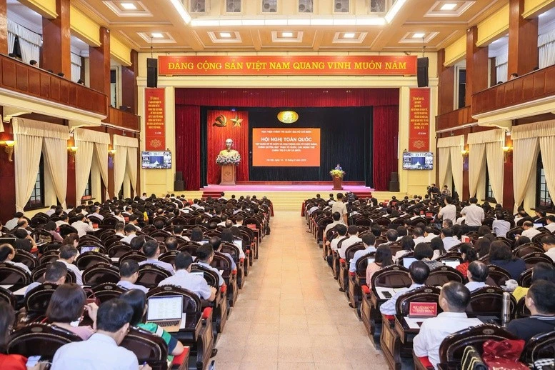 Hội nghị được kết nối trực tuyến từ điểm cầu chính Học viện Chính trị Quốc gia Hồ Chí Minh đến 11.000 điểm cầu trên cả nước với trên 1,5 triệu đại biểu tham dự.