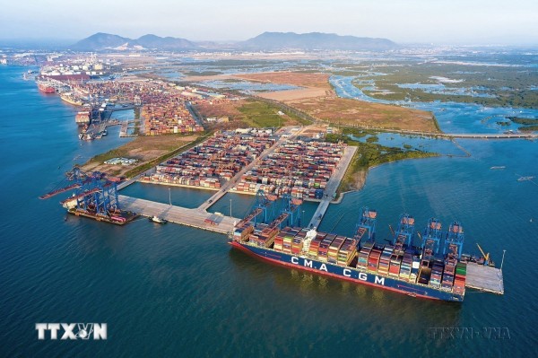 Cảng Quốc tế Gemalink (thị xã Phú Mỹ, tỉnh Bà Rịa-Vũng Tàu) là cảng nước sâu duy nhất khu vực Cái Mép-Thị Vải, do Công ty Cổ phần Gemadept (Việt Nam) góp 75% và Tập đoàn CMA-CGM (Pháp) góp 25% vốn đầu tư. Cảng Quốc tế Gemalink (thị xã Phú Mỹ, tỉnh Bà Rịa-Vũng Tàu) là cảng nước sâu duy nhất khu vực Cái Mép-Thị Vải, do Công ty Cổ phần Gemadept (Việt Nam) góp 75% và Tập đoàn CMA-CGM (Pháp) góp 25% vốn đầu tư.