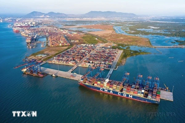Cảng Quốc tế Gemalink (thị xã Phú Mỹ, tỉnh Bà Rịa-Vũng Tàu) là cảng nước sâu duy nhất khu vực Cái Mép-Thị Vải, do Công ty Cổ phần Gemadept (Việt Nam) góp 75% và Tập đoàn CMA-CGM (Pháp) góp 25% vốn đầu tư.