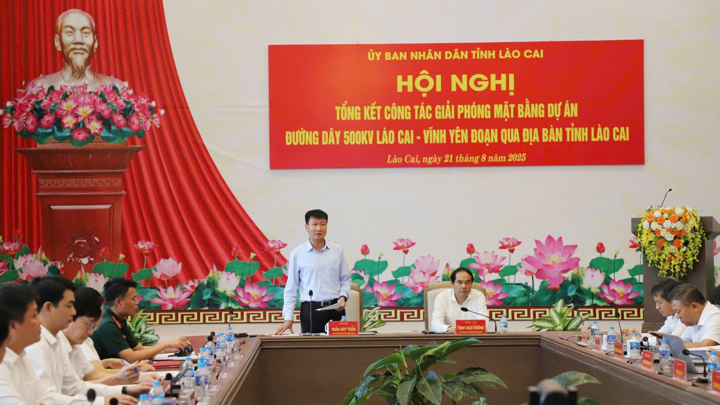 Đồng chí Trần Huy Tuấn, Phó Bí thư Tỉnh ủy, Chủ tịch UBND tỉnh phát biểu tại hội nghị. z6929387380017-37b94ffdb5e04a93205c48141a41bd78-5950.jpg