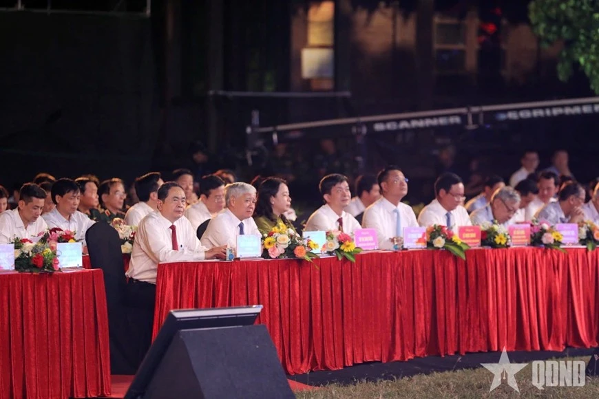 Chủ tịch Quốc hội Trần Thanh Mẫn dự tại điểm cầu Quảng Trị.