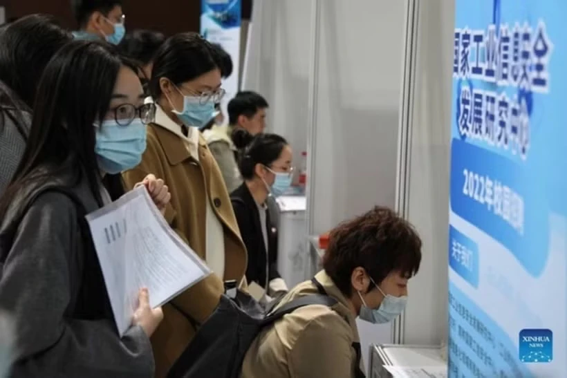 Hội chợ việc làm ở Bắc Kinh, Trung Quốc. (Ảnh: Xinhua)