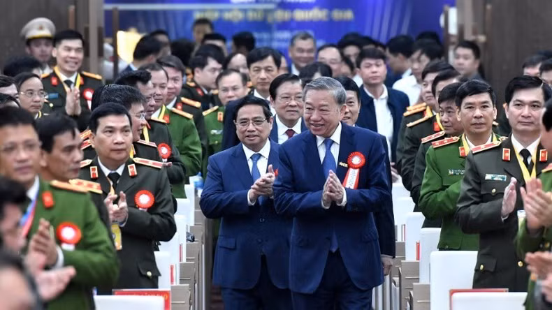 Tổng Bí thư Tô Lâm, cùng Thủ tướng Phạm Minh Chính và các đại biểu dự Đại hội.