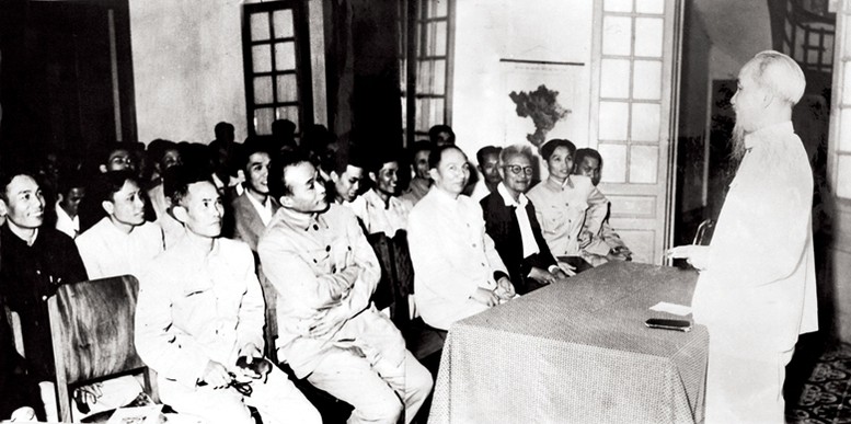 Chủ tịch Hồ Chí Minh tại Hội nghị cán bộ thanh tra toàn miền Bắc lần thứ III, năm 1960 - Ảnh tư liệu. Chủ tịch Hồ Chí Minh tại Hội nghị cán bộ thanh tra toàn miền Bắc lần thứ III, năm 1960 - Ảnh tư liệu.