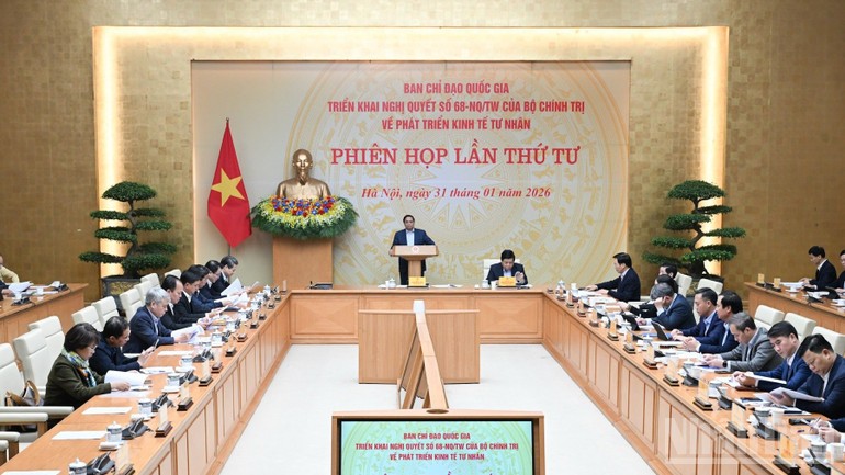 Quang cảnh phiên họp.