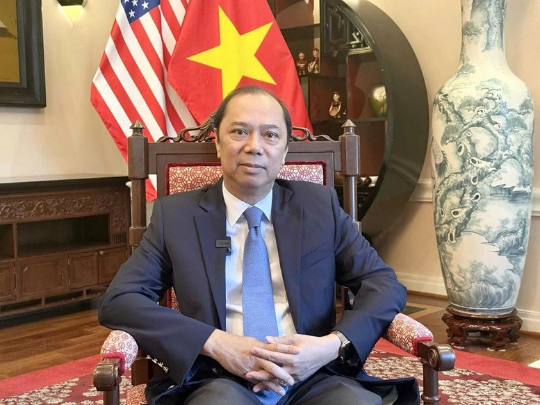 Đại sứ Nguyễn Quốc Dũng khẳng định, "Việt Nam mong muốn quan hệ với Hoa Kỳ sẽ tiếp tục phát triển mạnh mẽ, thực chất và cân bằng, dựa trên sự tôn trọng lẫn nhau và hướng tới lợi ích của nhân dân hai nước". Đại sứ Nguyễn Quốc Dũng khẳng định, "Việt Nam mong muốn quan hệ với Hoa Kỳ sẽ tiếp tục phát triển mạnh mẽ, thực chất và cân bằng, dựa trên sự tôn trọng lẫn nhau và hướng tới lợi ích của nhân dân hai nước".