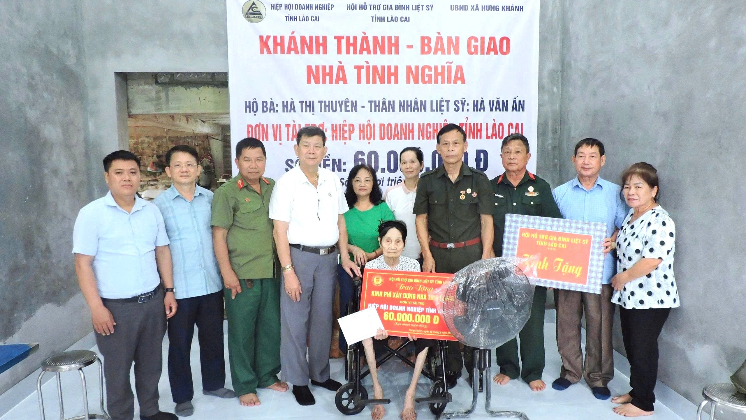 hoi-ho-tro-gia-dinh-liet-si-tinh-lao-cai-cung-hiep-hoi-doanh-nghiep-tinh-lao-cai-da-trao-kinh-phi-ho-tro-60-trieu-dong-de-giup-gia-dinh-ba-ha-thi-thuyen-2681.jpg