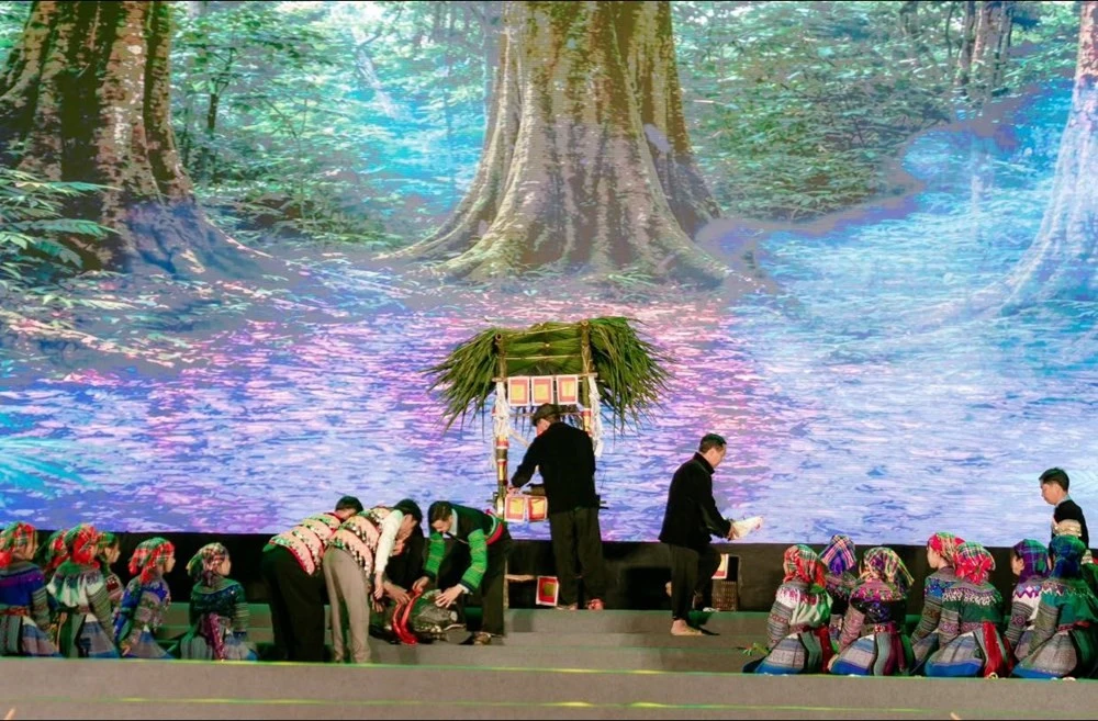 Lễ cúng rừng không chỉ mang ý nghĩa tâm linh mà còn là lời nhắc nhở thiêng liêng về trách nhiệm bảo vệ rừng, giữ gìn hệ sinh thái và môi trường sống bền vững.