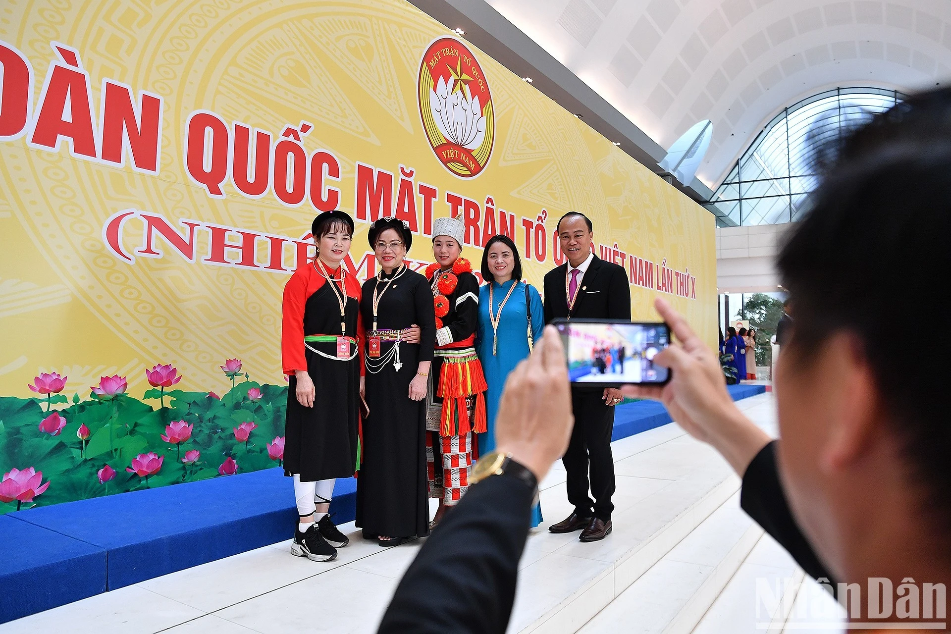 Đối với Đại hội cấp xã, số Ủy viên Ủy ban Mặt trận là người dân tộc thiểu số lên tới hơn 84 nghìn vị, chiếm tỷ lệ hơn 23% tổng số Ủy viên Ủy ban.