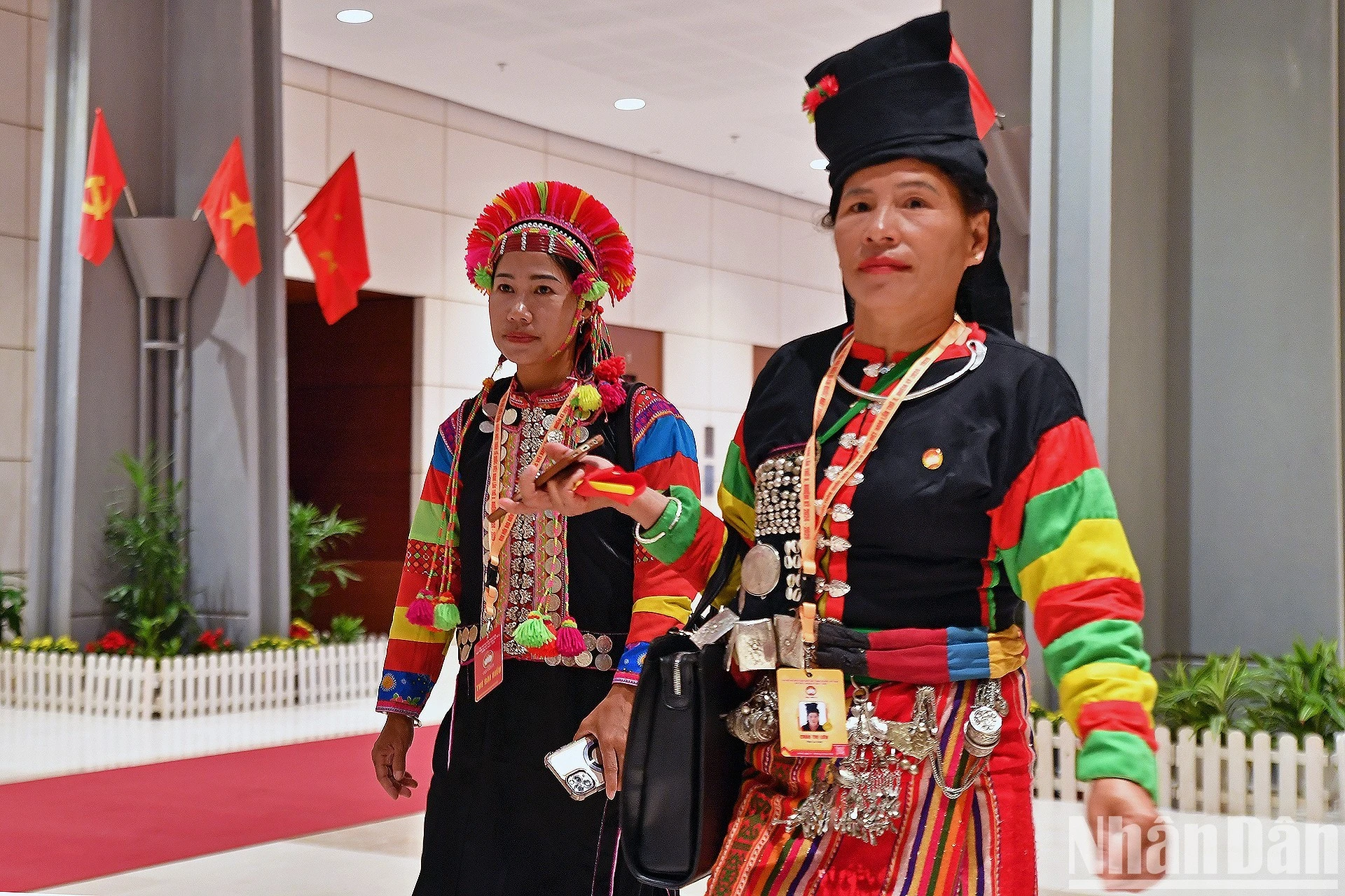 Đại hội đại biểu Mặt trận cấp huyện ở các địa phương hiệp thương cử ra được gần 40 nghìn Ủy viên Ủy ban Mặt trận cấp huyện, với hơn 8.300 vị là người dân tộc thiểu số.