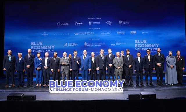 Thủ tướng Phạm Minh Chính và các đại biểu dự Diễn đàn Kinh tế và Tài chính xanh tại Công quốc Monaco.