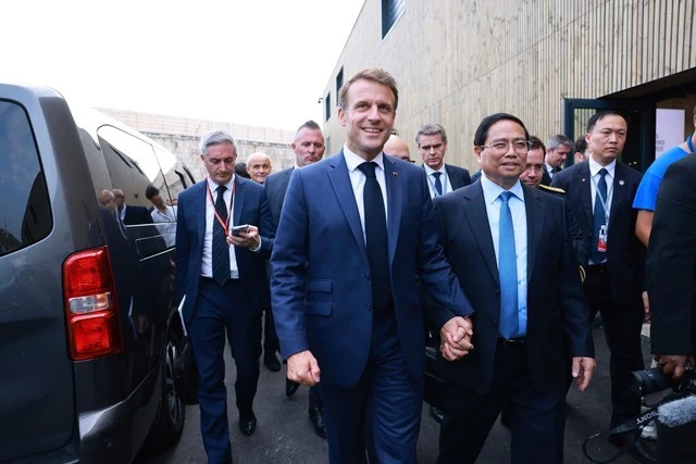 Thủ tướng Chính phủ Phạm Minh Chính hội kiến Tổng thống Pháp Emmanuel Macron.
