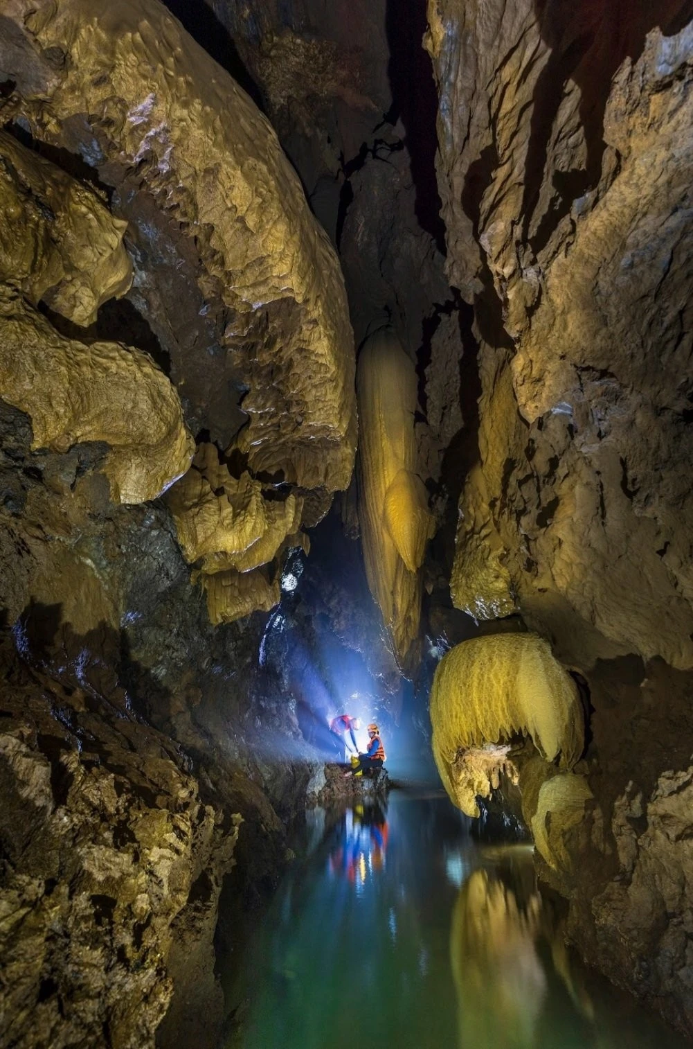 Những sản phẩm du lịch ở Phong Nha-Kẻ Bàng được đánh giá là đa dạng, phong phú, nhưng độc đáo nhất vẫn là loại hình du lịch mạo hiểm.
