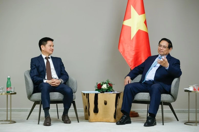 Thủ tướng Phạm Minh Chính bày tỏ ngưỡng mộ, chúc mừng những thành tựu, sự trưởng thành rất đáng tự hào của các doanh nhân người Việt, cộng đồng người Việt tại Czech cũng như tại châu Âu.