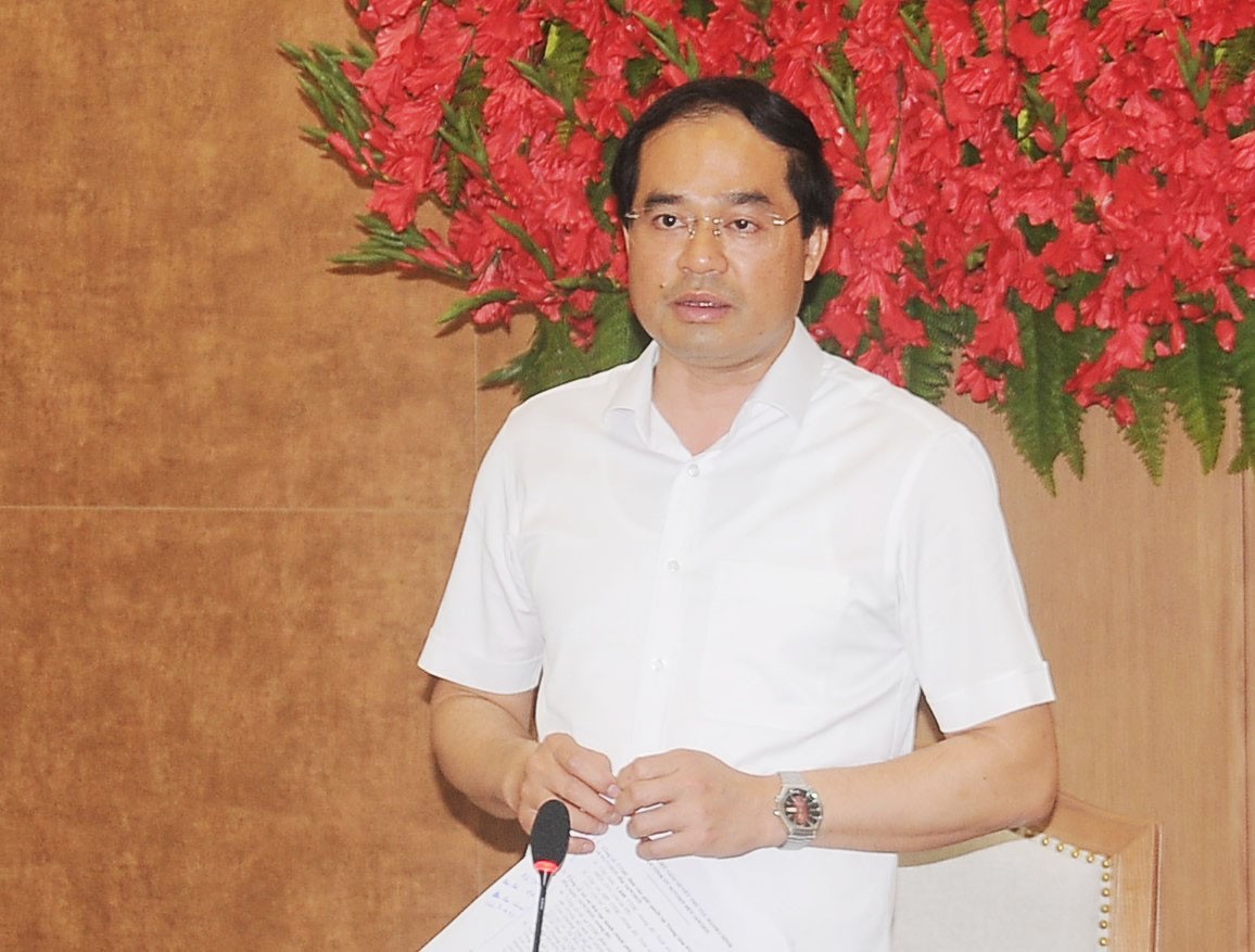 Bí thư Tỉnh ủy, Chủ tịch HĐND tỉnh, Trịnh Xuân Trường phát biểu kết luận hội nghị duc-3152.jpg