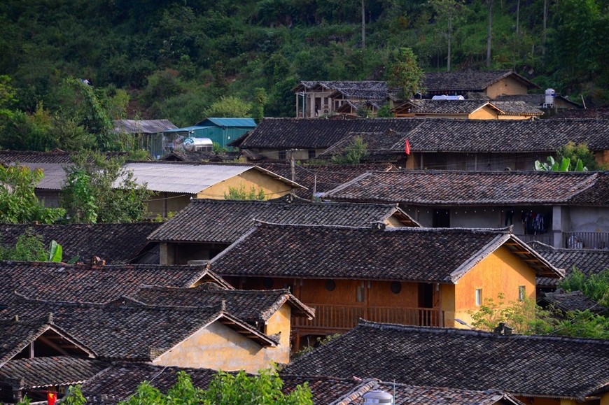 Làng Lô Lô Chải nhìn từ trên cao.