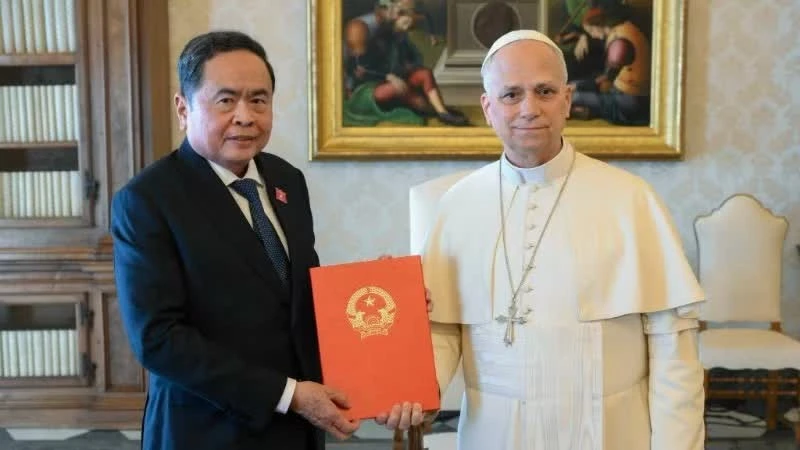 Chủ tịch Quốc hội Trần Thanh Mẫn chuyển Thư của Tổng Bí thư, Chủ tịch nước Tô Lâm đến Giáo hoàng Leo XIV.