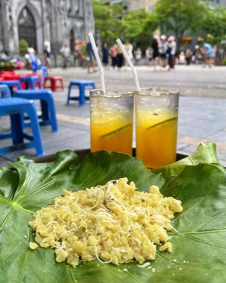 Thưởng cốm Hà Nội. Thưởng cốm Hà Nội.