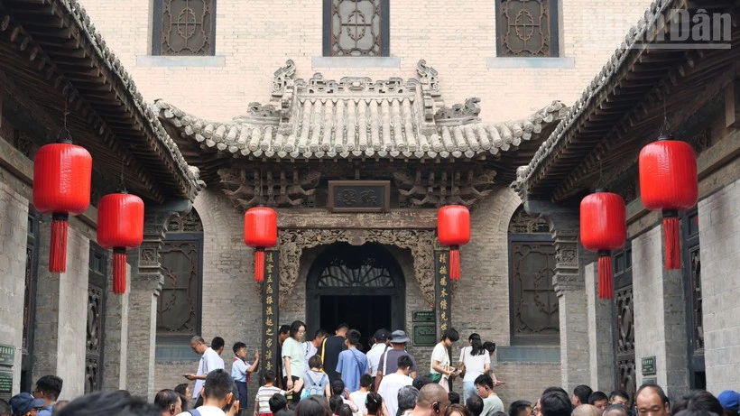 Phòng hôn lễ trong Kiều Gia Đại Viện - một biệt phủ thời phong kiến hiện là điểm du lịch nổi tiếng của tỉnh Sơn Tây.