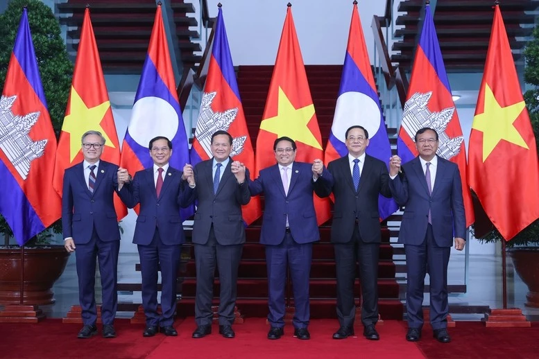 Thủ tướng Chính phủ Phạm Minh Chính; Thủ tướng Campuchia Hun Manet và Thủ tướng Lào Sonexay Siphandone tại cuộc gặp.