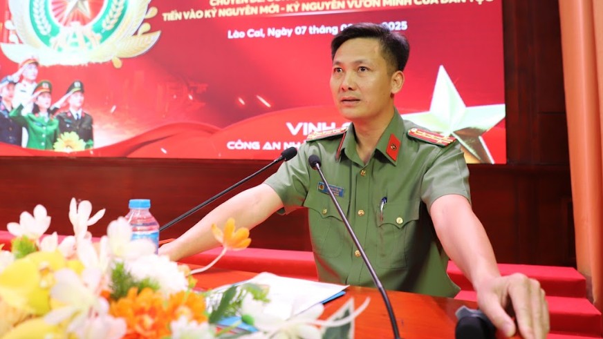 Đại tá Nguyễn Tiến Đỗ phát biểu tại hội nghị. untitled-1.jpg